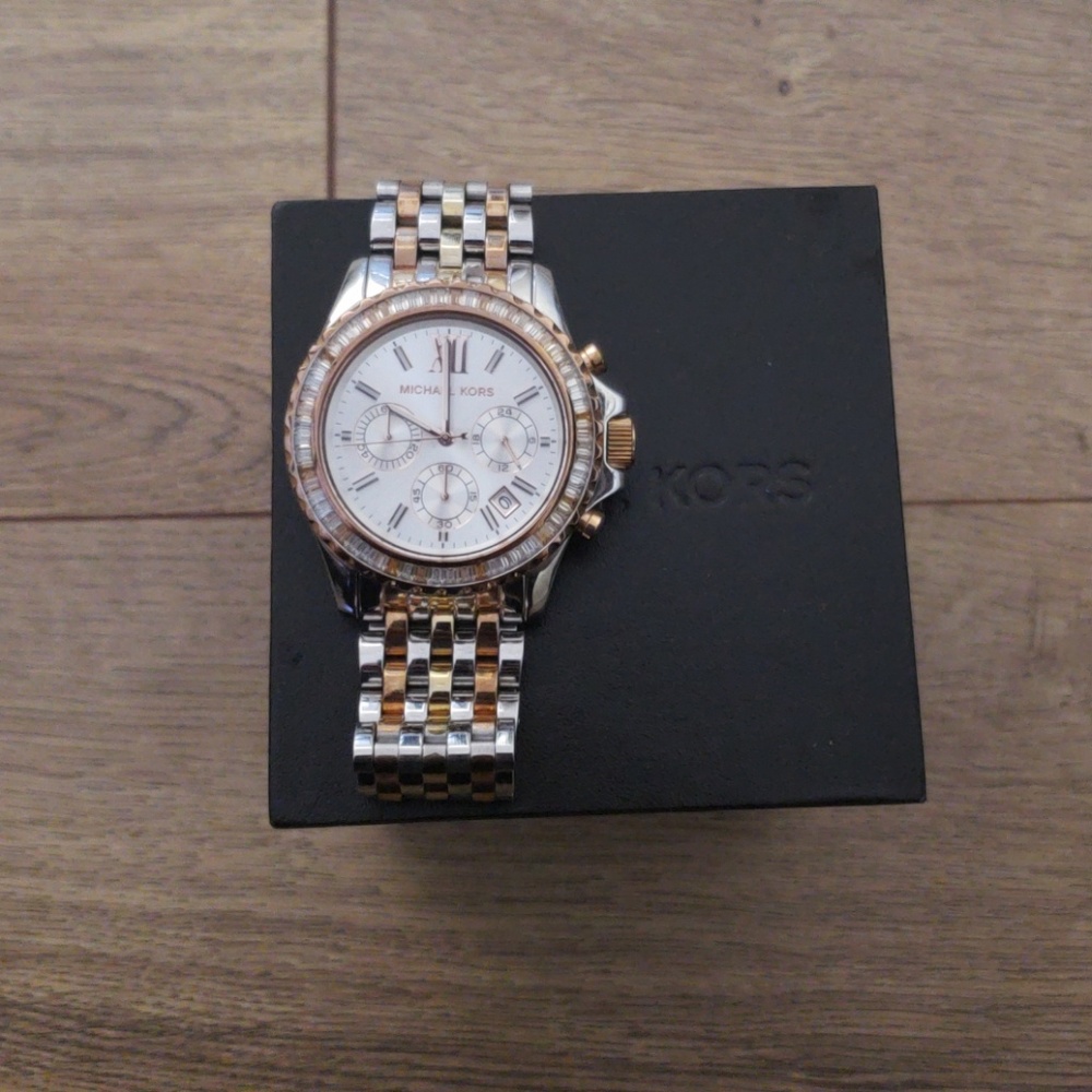 Michael kors watch